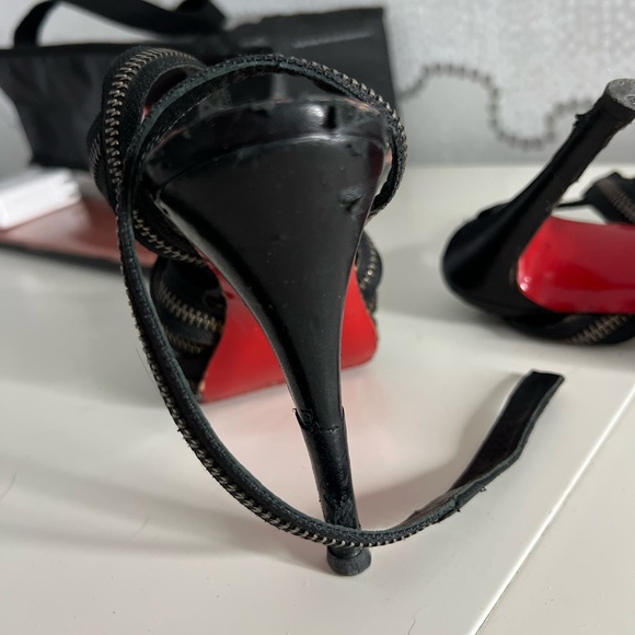 Christian Louboutin Black Open Toe Sling Sandal Heels 37 7.5 Rodita Zipper RARE - Picture 6 of 8